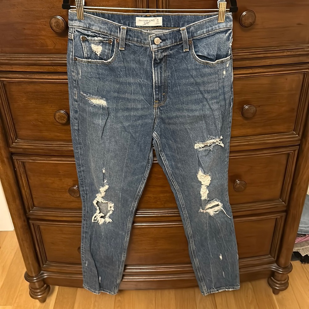 Abercrombie & Fitch The Skinny High Rise Distressed Jeans